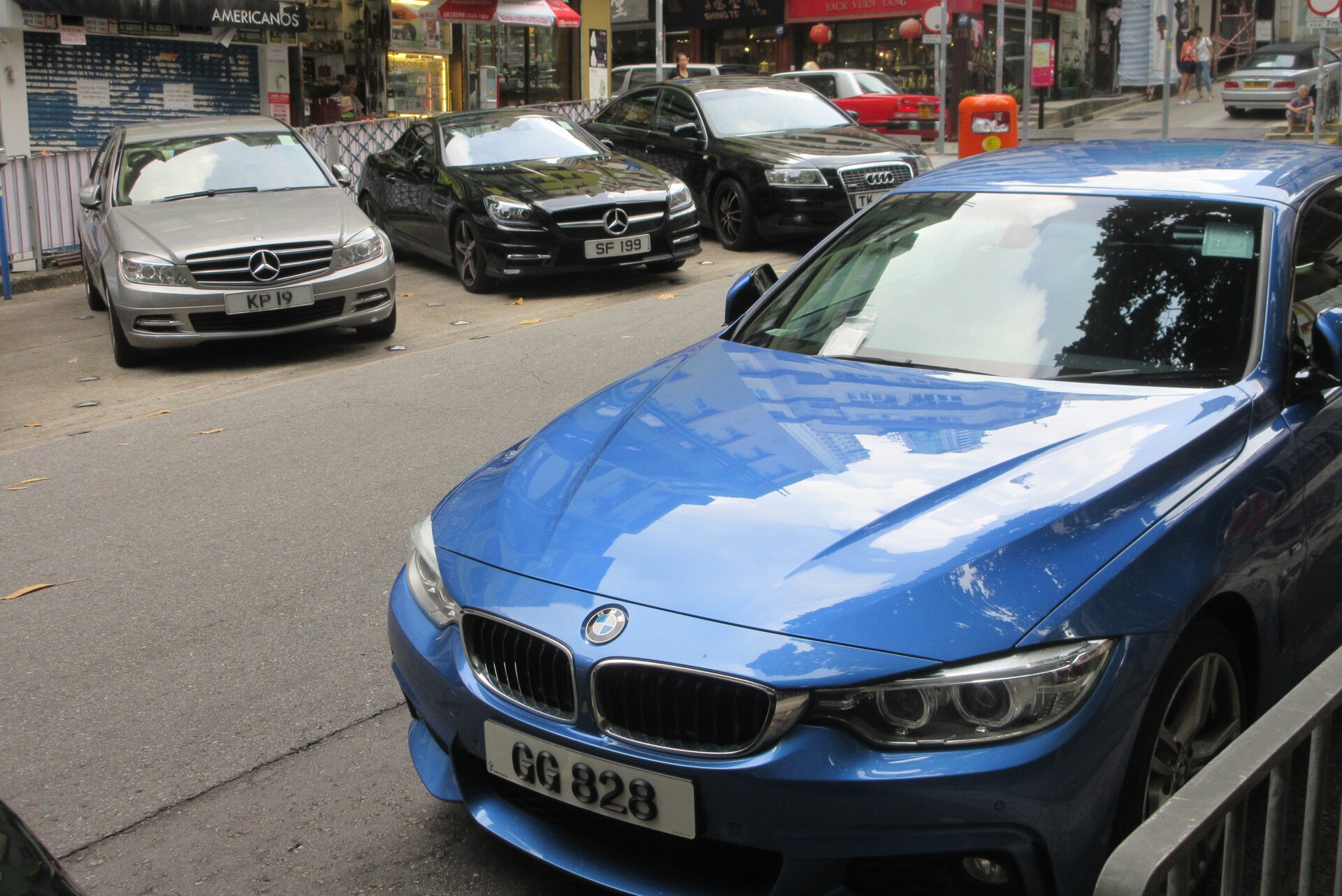 BMW iX1