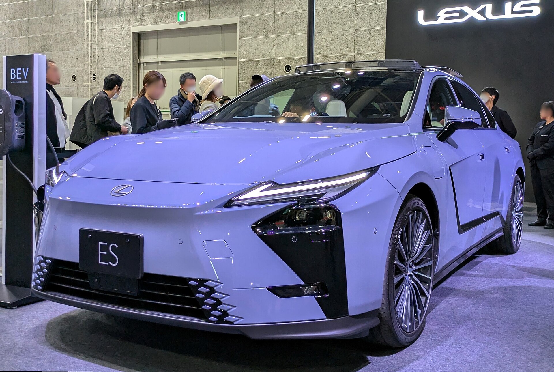 LEXUS ES
