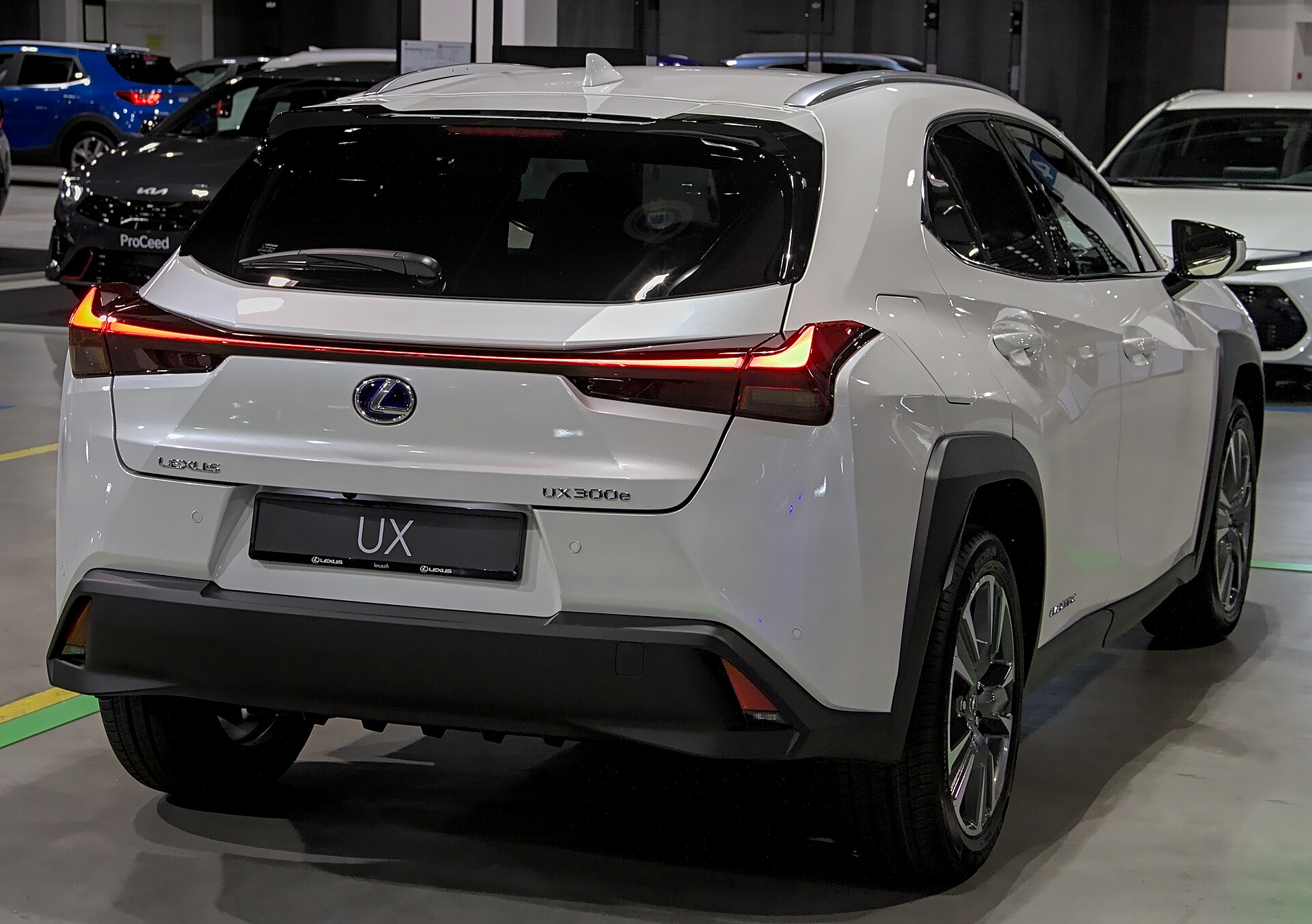 LEXUS UX